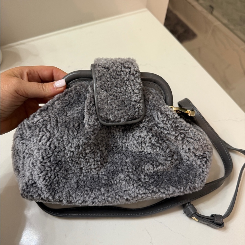 Elegant Gray Shearling Shoulder Bag - Picture 2 of 11